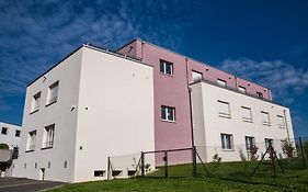 Motel-Residence O Pied A Terre